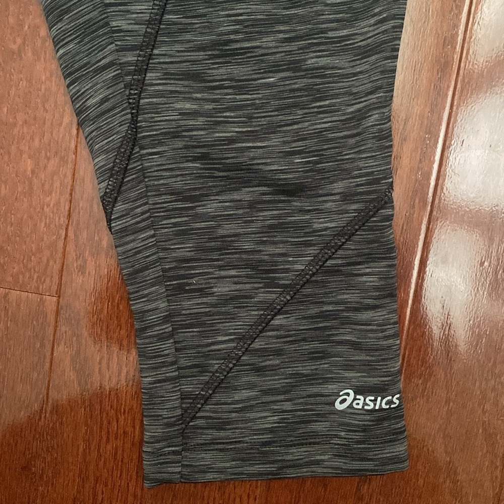 ASICS Running Capris - Picture 5 of 11